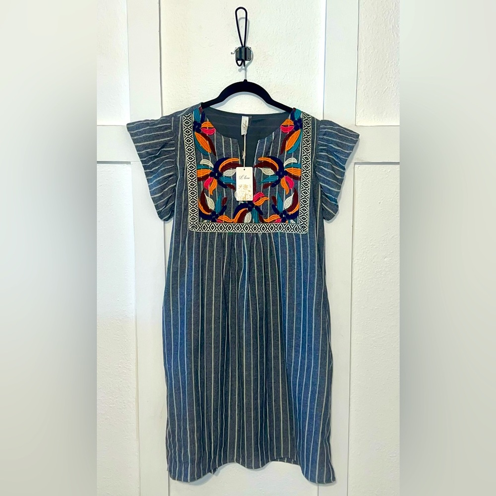 L Love Blue Striped Women’s Embroidered Pocket Dress Size Medium